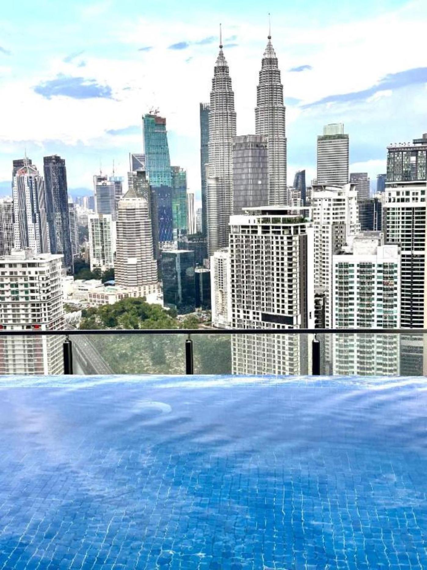 The Luxe Suites Klcc By Cozy Stay กัวลาลัมเปอร์ ภายนอก รูปภาพ