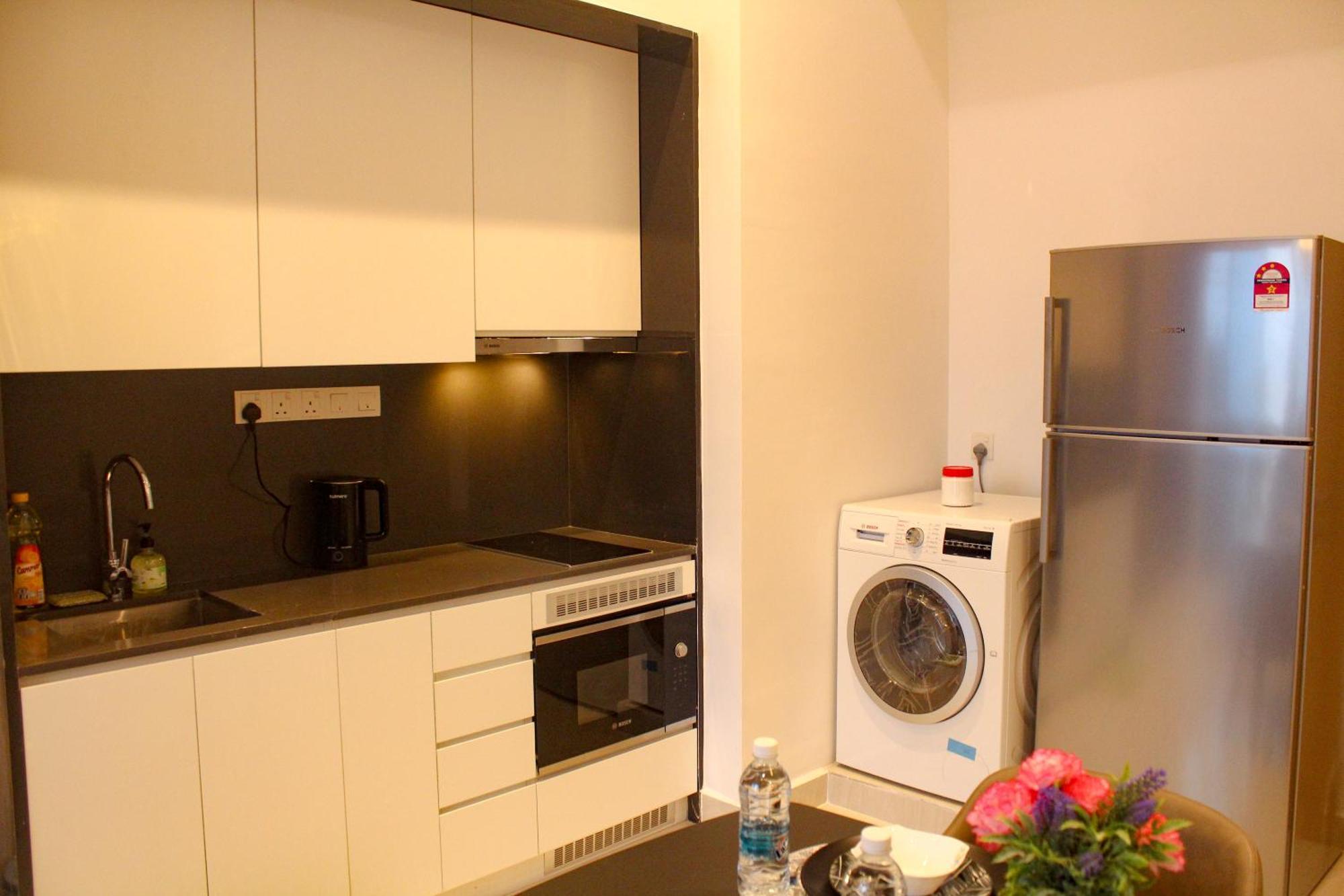 The Luxe Suites Klcc By Cozy Stay กัวลาลัมเปอร์ ภายนอก รูปภาพ