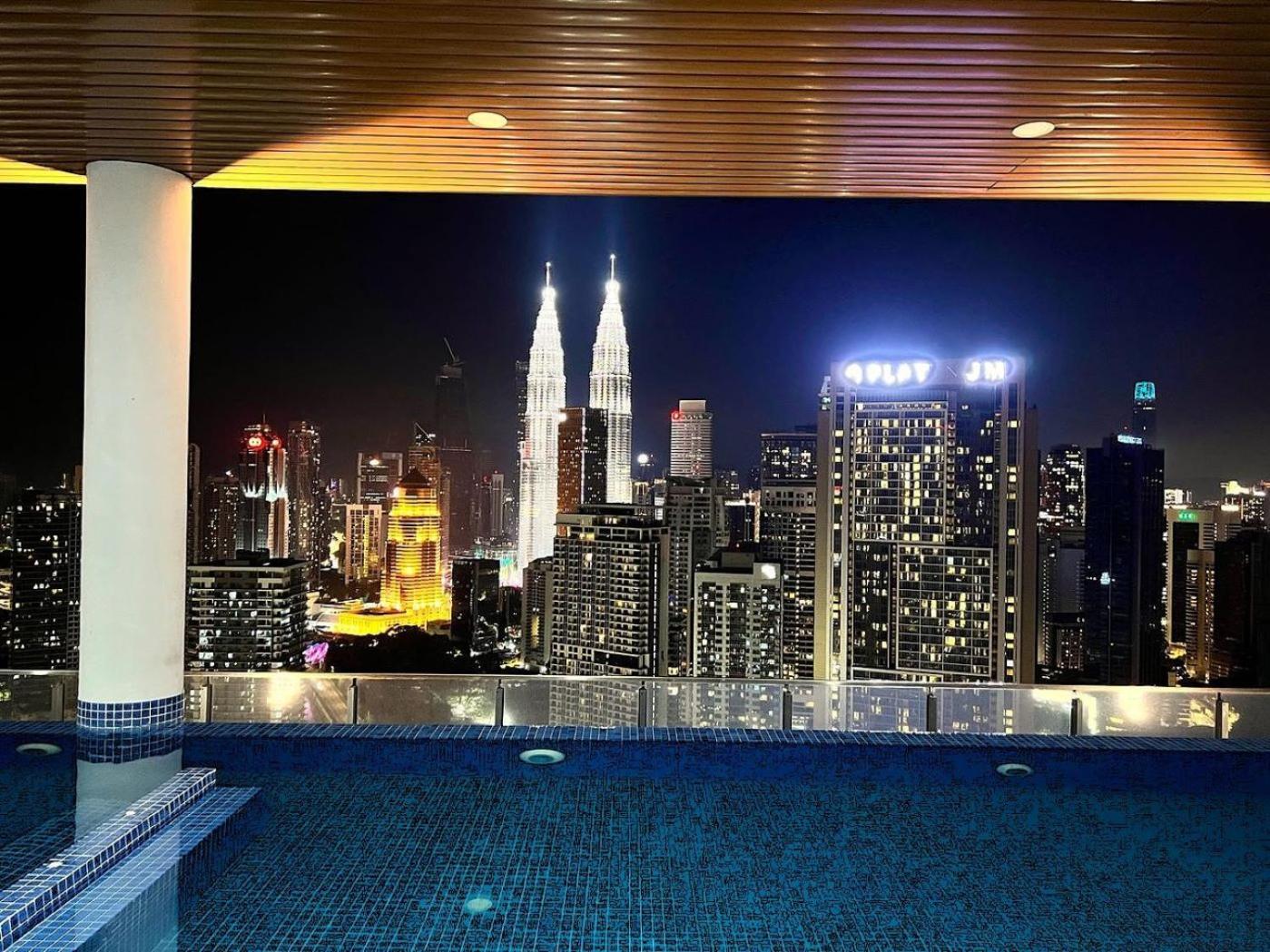 The Luxe Suites Klcc By Cozy Stay กัวลาลัมเปอร์ ภายนอก รูปภาพ